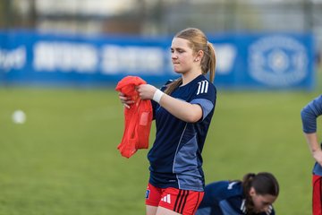 Bild 75 - wBJ Hamburger SV - Eimsbuettler TV : Ergebnis: 4:0